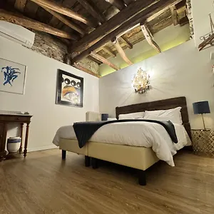 L'8 Boutique Concept , Bologna Italy